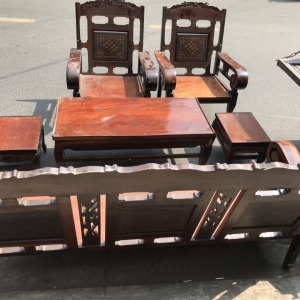 quy-trinh-thu-mua-ban-ghe-go-xua-tai-phuc-hung